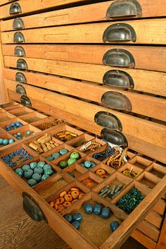 Arrange beads by size and design