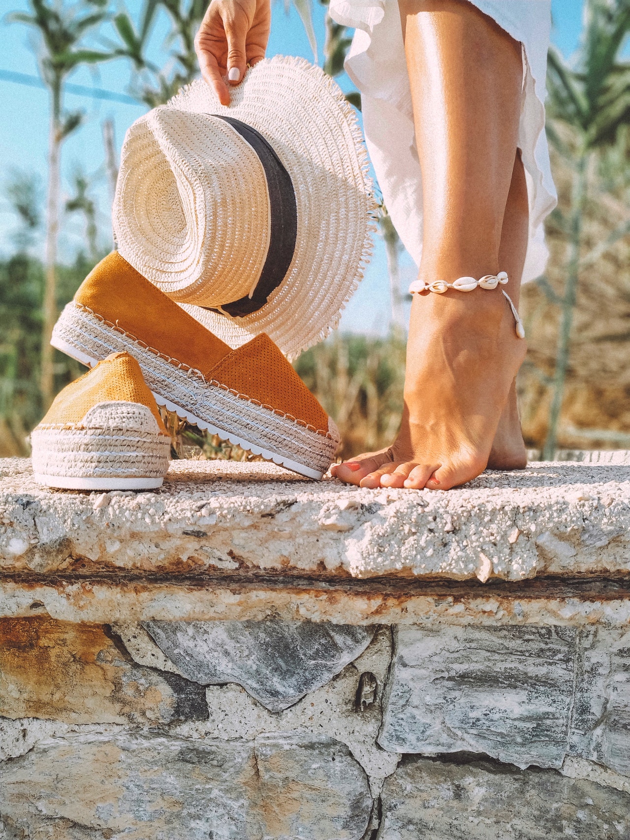 Anklet Styles for Your Next Summer Vacation