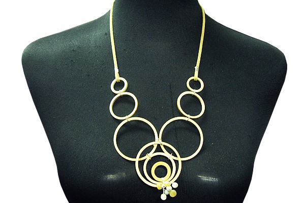 A-Feel-of-the-Tropics-Coco-Shell-Beads