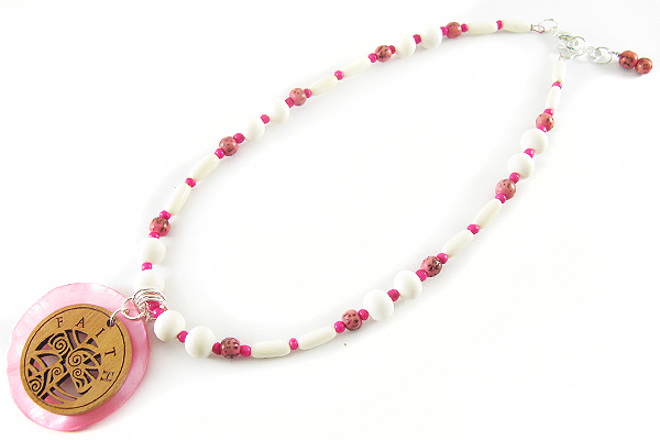 Tips-on-How-to-Choose-the-Ideal-Jewelry-Gift-for-Christmas